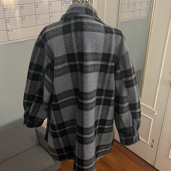 Blue and black plaid shacket - Picture 2 of 3